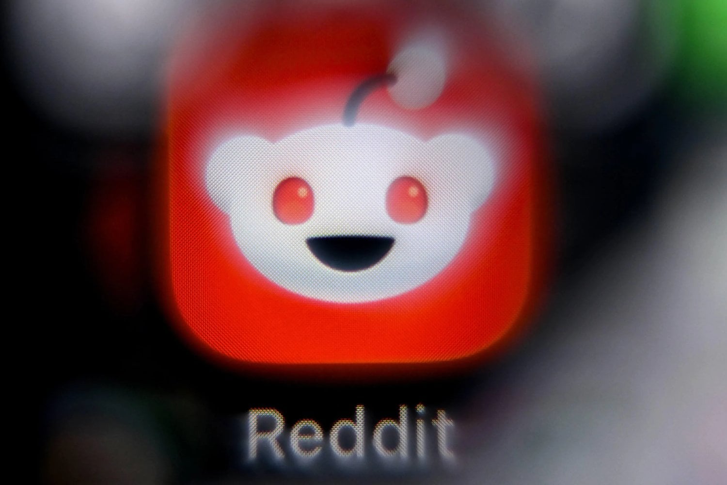 Reddit se prepara para obligar a sus usuarios a iniciar sesión. Google y la inteligencia artificial están detrás de un cambio histórico