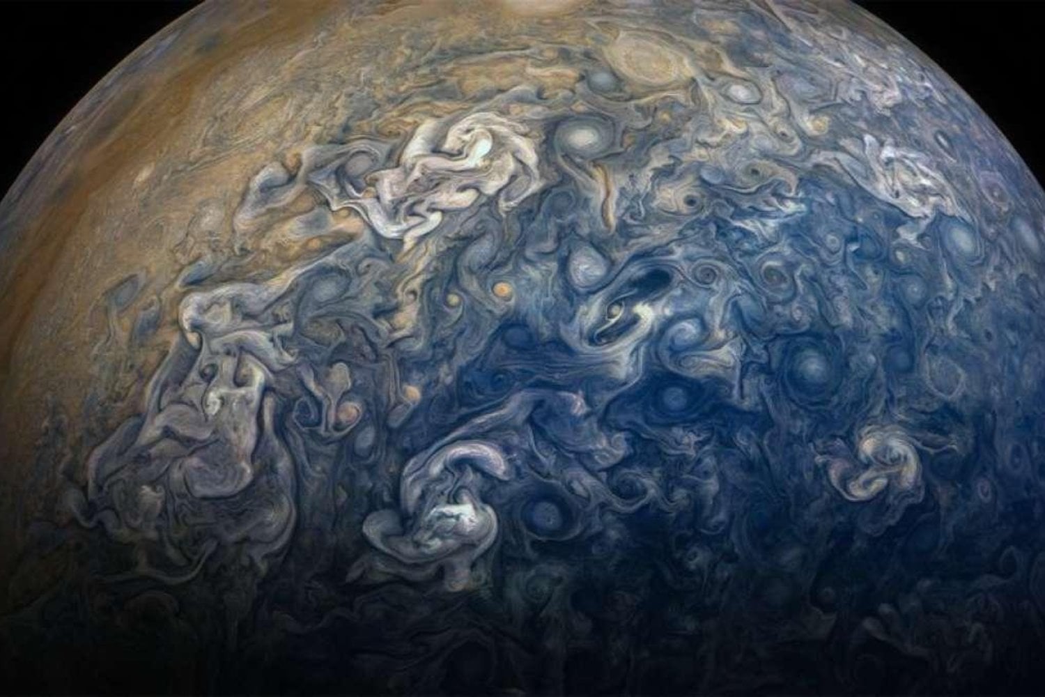 Júpiter lleva miles de millones de años enfrentándose a una amenaza invisible del Sol. La NASA acaba de descubrir que su defensa es mucho más extraña de lo que imaginábamos