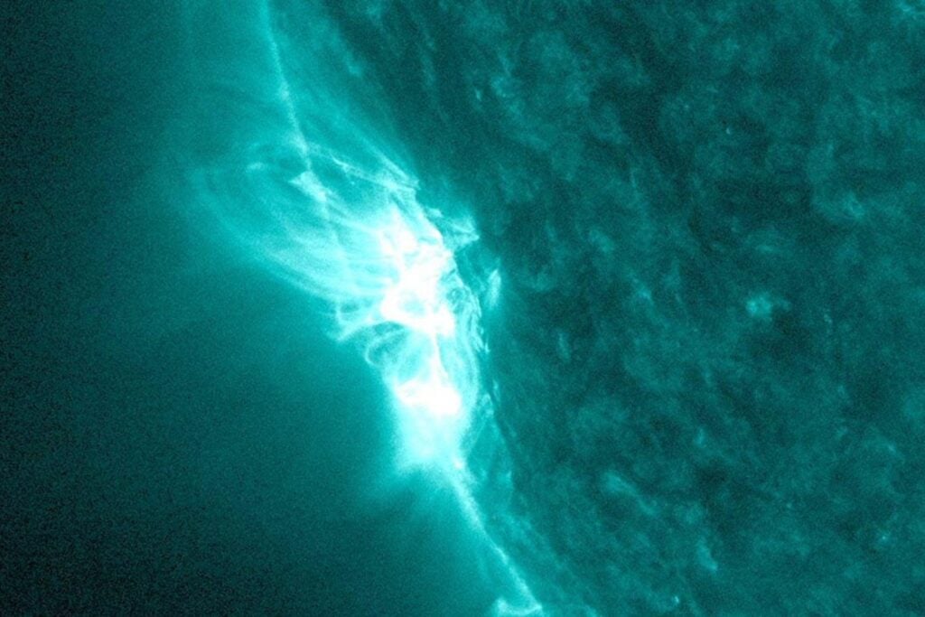 Los físicos descubren que los campos gravitatorios podrían romperse y volver a conectarse. La respuesta estaba escondida en las ecuaciones de Einstein