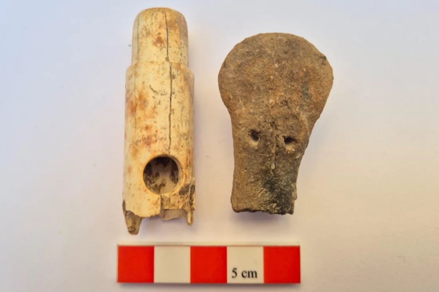 Troya lleva más de 160 años siendo excavada y acaba de revelar algo que nadie había encontrado. Una flauta de 2.800 años podría devolverle su música perdida
