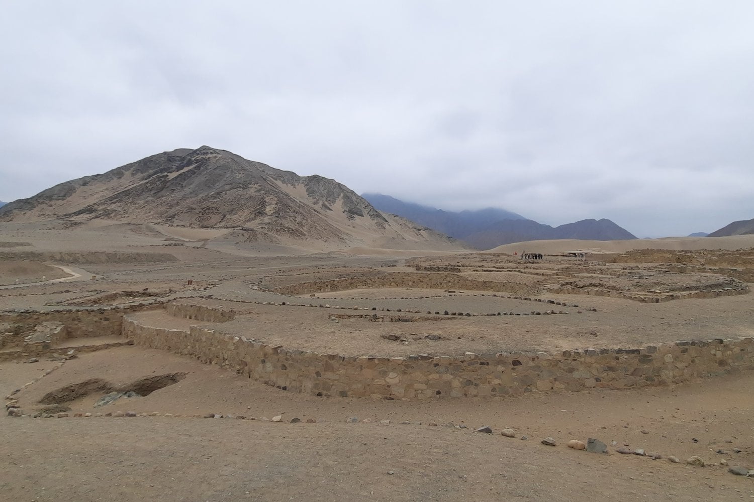 Una ciudad de hace 5.000 años logró sobrevivir a terremotos e inundaciones. Ahora Perú vuelve a recurrir a sus secretos para enfrentar a El Niño