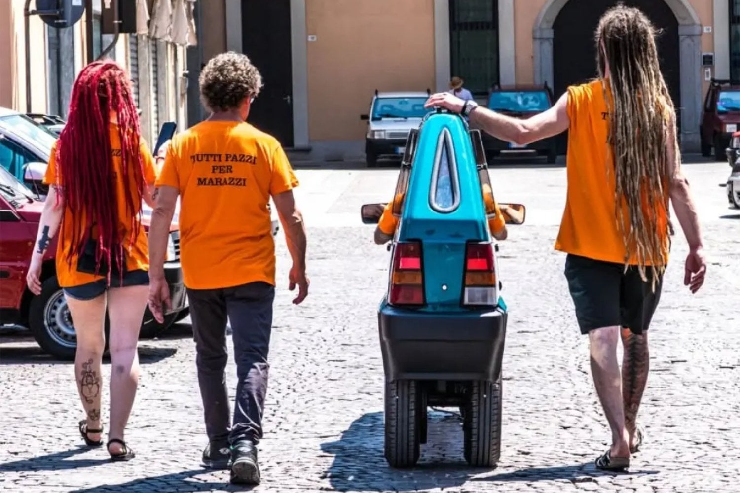 Un mecánico italiano cortó un Fiat Panda por la mitad para conseguir algo que parecía absurdo. Ahora tiene un récord Guinness y el coche sigue funcionando