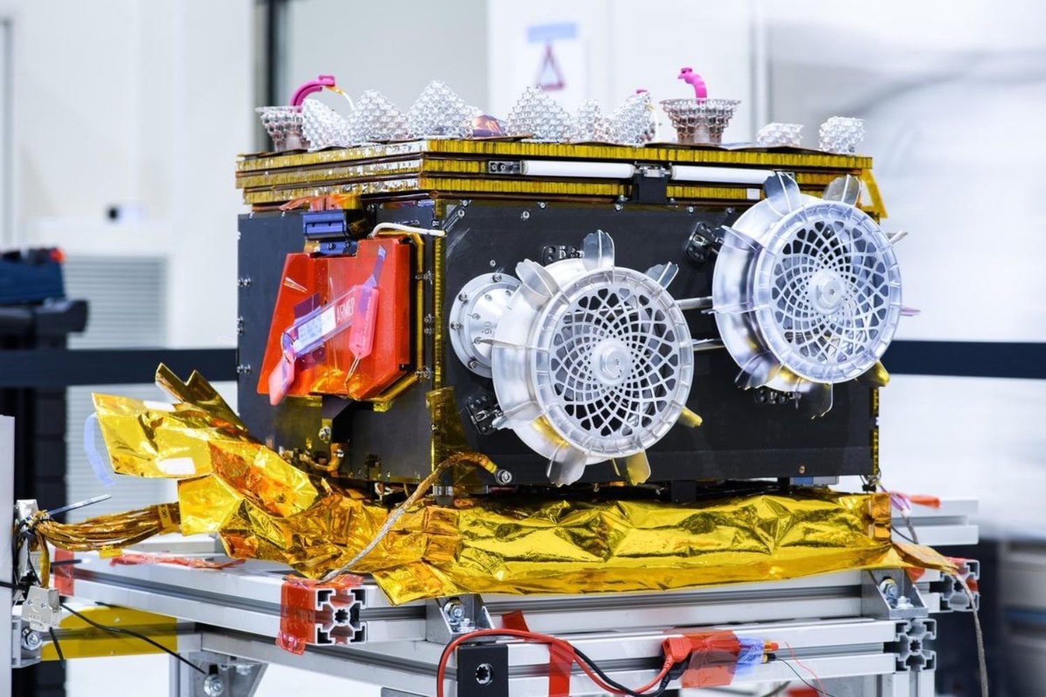Marte lleva miles de millones de años escondiendo un secreto en una de sus lunas. Japón está a punto de viajar 600 millones de kilómetros para resolverlo