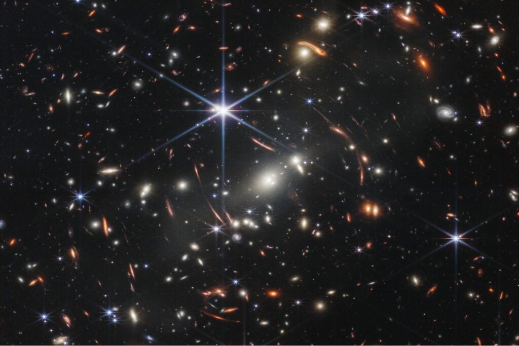 Los físicos sospechan que el universo podría estar viviendo en un falso vacío. Ahora encontraron un mecanismo que impediría su colapso