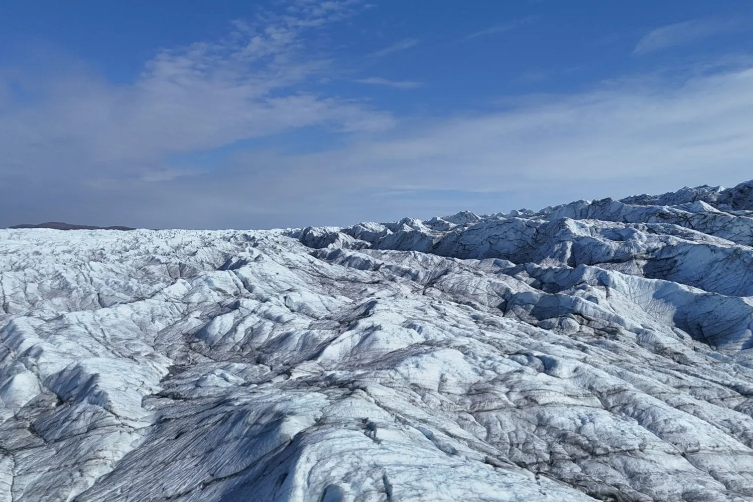 Durante décadas, Groenlandia y la Antártida parecían reservas de hielo casi infinitas. Los satélites acaban de ponerle un número a lo perdido y cuesta imaginarlo