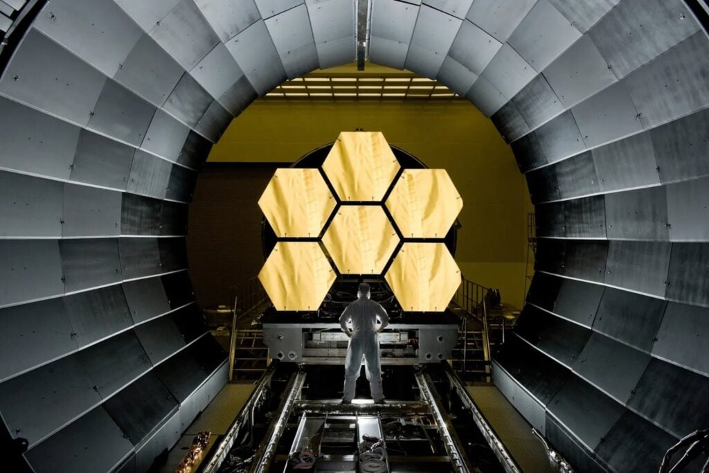 China quiere construir telescopios espaciales tan gigantescos que ningún cohete podría transportarlos. Su solución es que las piezas viajen solas y se ensamblen en órbita