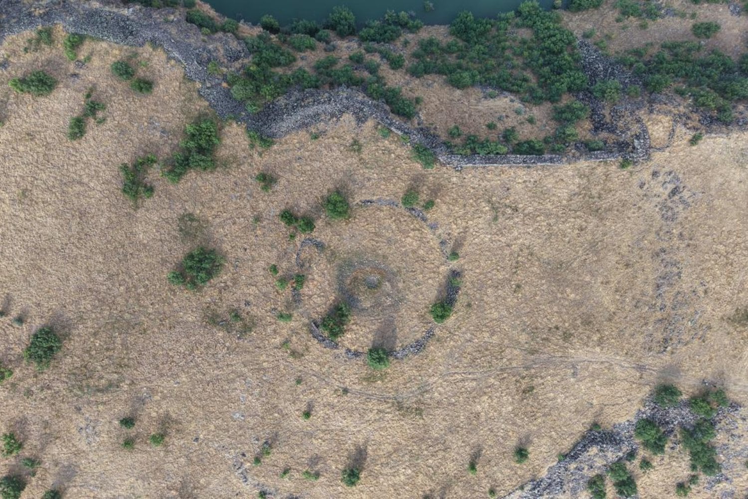 Un arqueólogo revisaba imágenes satelitales de Turquía y encontró una fortaleza gigantesca. Podría ser una capital perdida de hace 3.000 años