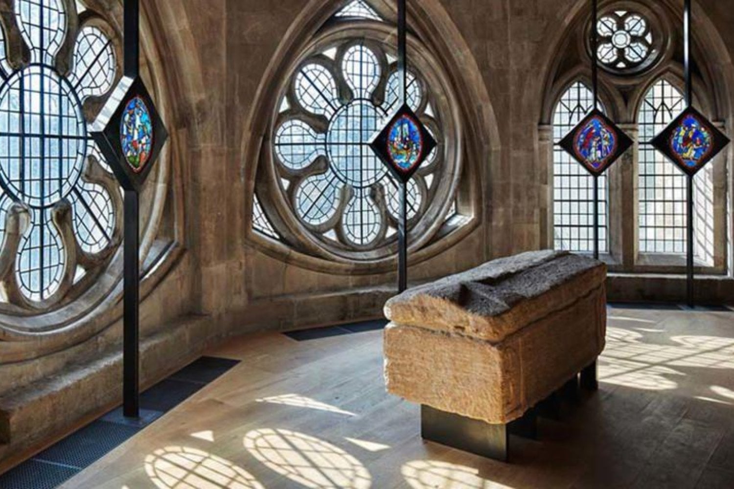 En 1869 encontraron un sarcófago romano en Londres y creyeron conocer su historia. Más de un siglo después, sus huesos revelaron un secreto de la Inglaterra medieval