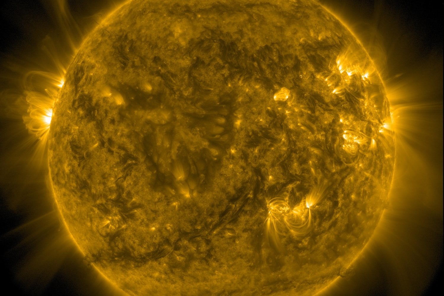 El Sol tiene unos 5.000 millones de años antes de comenzar su agonía. Su muerte podría desencadenar un caos que ni Júpiter ni Saturno lograrían evitar