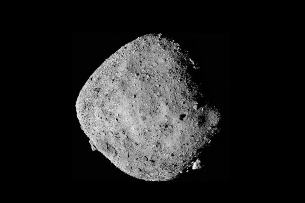La NASA trajo a la Tierra fragmentos de un asteroide de 4.500 millones de años. Lo que encontraron en Bennu apunta a un papel inesperado de Júpiter