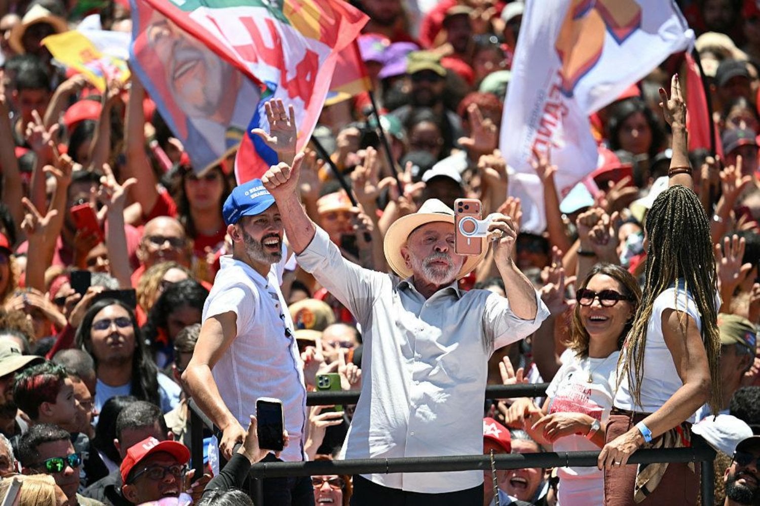 Brasil está a punto de decidir mucho más que su próximo presidente. El duelo entre Lula y Bolsonaro puede cambiar el mapa político de América Latina y los planes de Trump