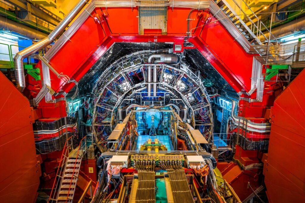 El CERN ha gastado miles de millones intentando descifrar los secretos del universo. Ahora ha calculado cuánto gana la sociedad y el resultado sorprende