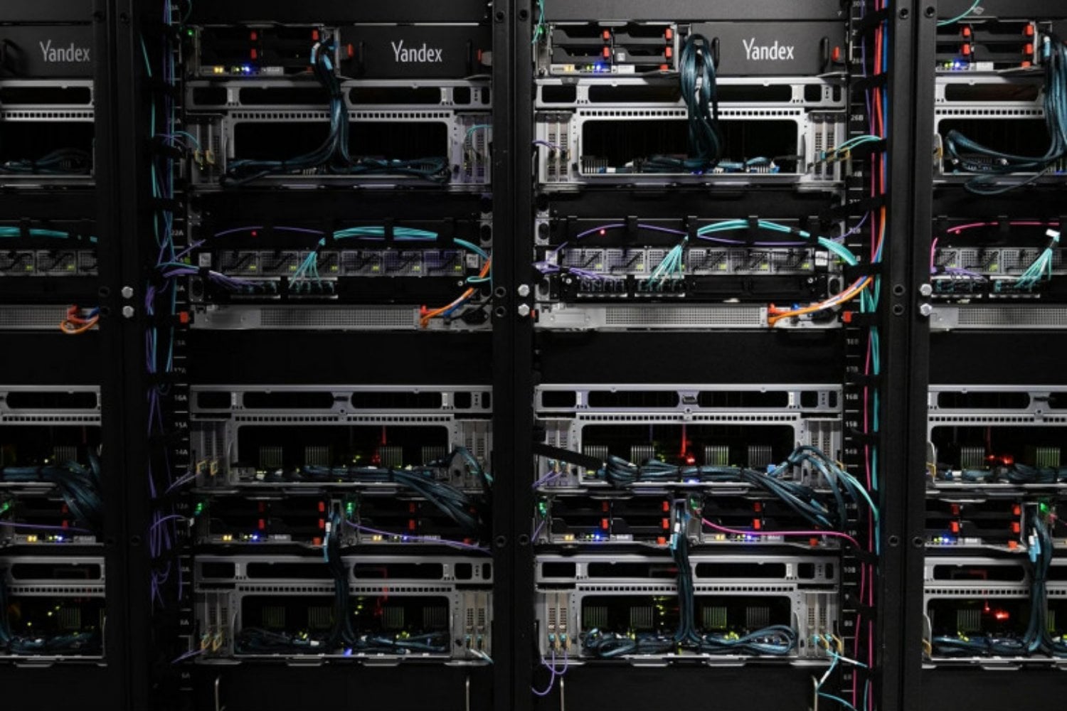 Ucrania acaba de golpear el corazón digital de Rusia: dos ataques contra el 'Google ruso' han dejado fuera de servicio parte de su infraestructura