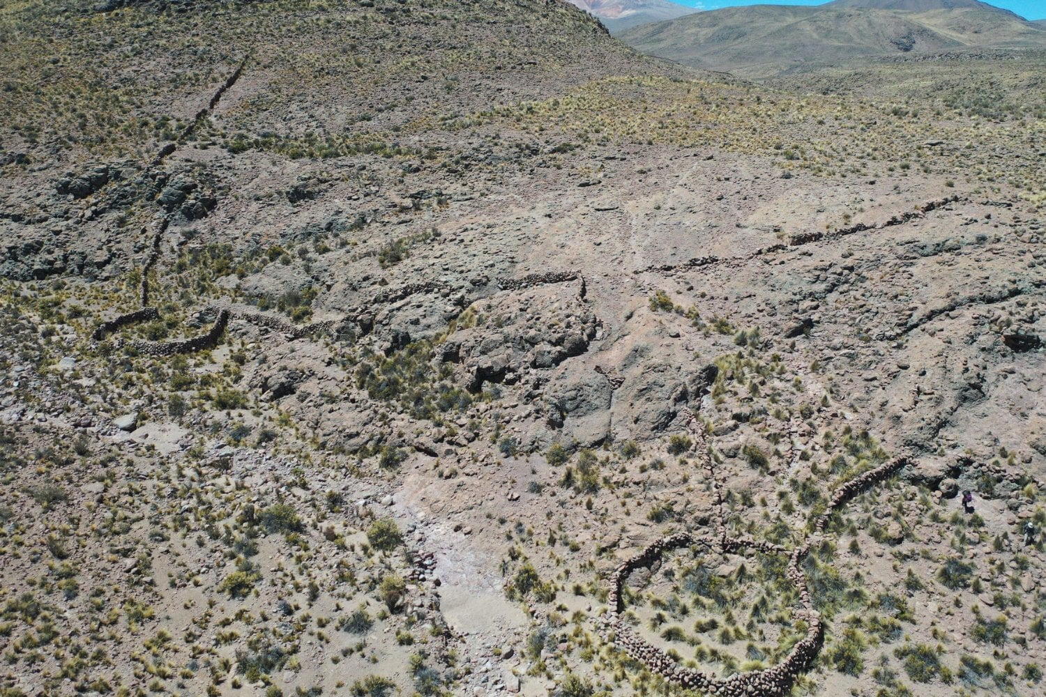Durante siglos, miles de personas atravesaron los Andes sin dejar grandes ciudades. Los satélites acaban de descubrir qué estaban haciendo entre las montañas