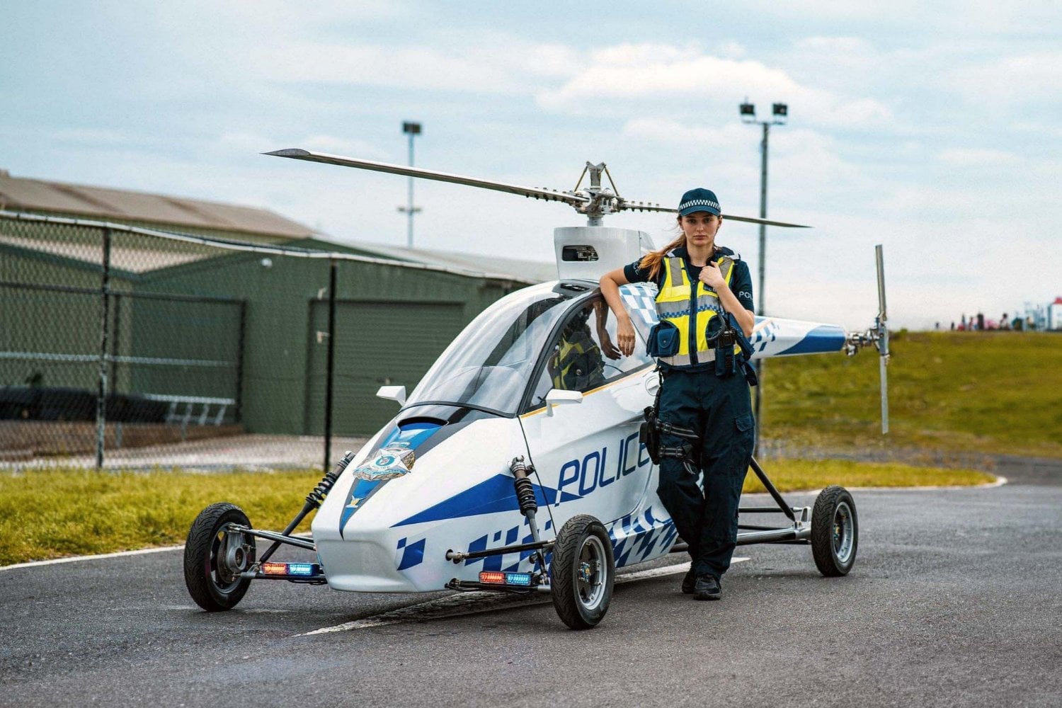 La Policía de Florida acaba de presentar un vehículo volador que parece sacado de Los Supersónicos. Cuesta 150.000 dólares, pero tiene una limitación importante