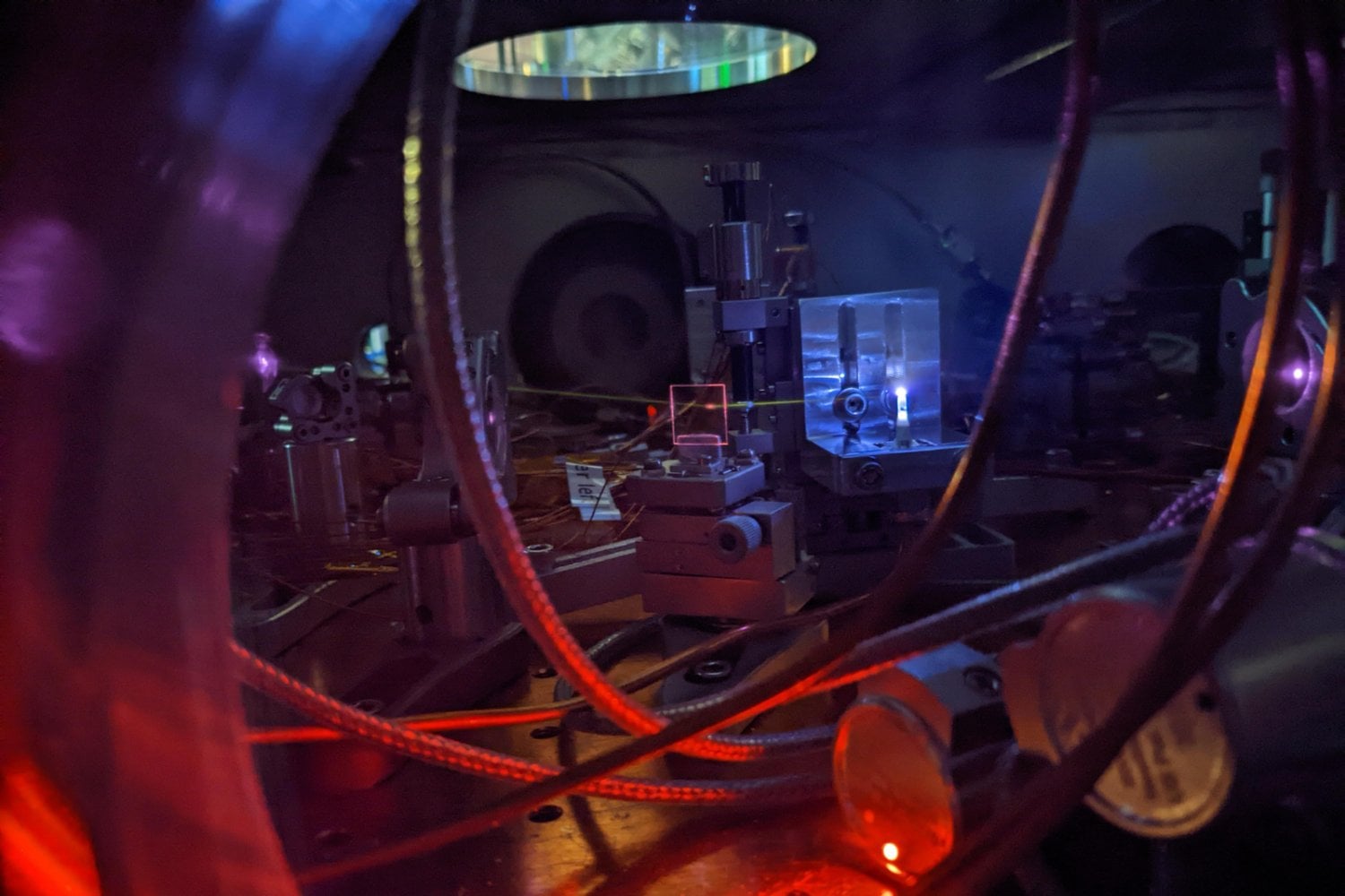 Llevamos más de 70 años midiendo el tiempo con átomos. Dos laboratorios acaban de construir relojes que podrían dejar obsoleta esa tecnología