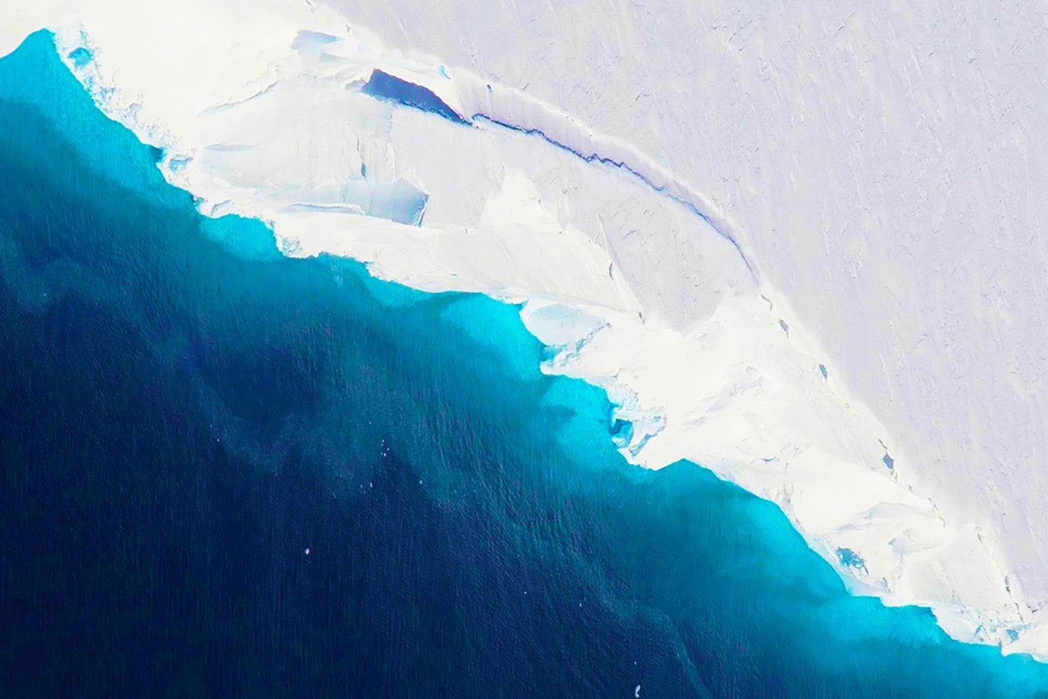 El «glaciar del Juicio Final» escondía una amenaza bajo el hielo. La ciencia acaba de descubrir que llevamos años subestimando su deshielo