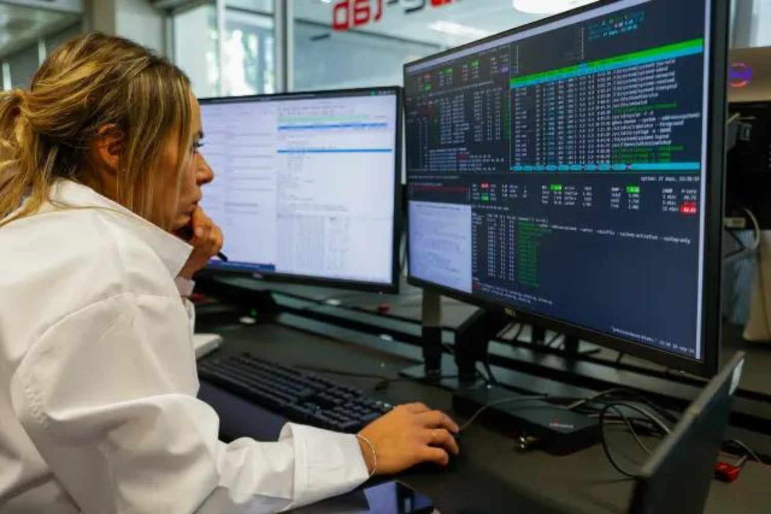 Una falla de seguridad detectada con IA puso en alerta a medio internet. Gobiernos y hospitales desconectaron sus webs para evitar ataques