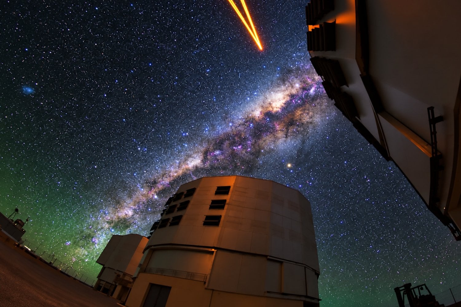 Los satélites están iluminando demasiado el cielo: un estudio revela que Starlink y Guowang superan los límites recomendados