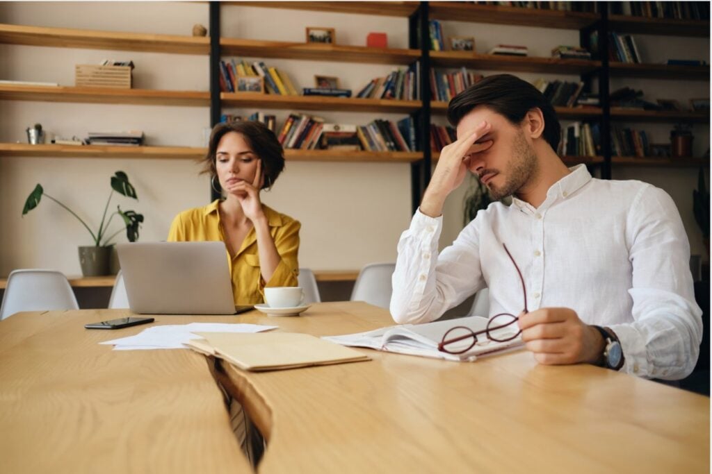 Las emociones se contagian en el trabajo y pueden cambiar las decisiones de todo un equipo, según la ciencia