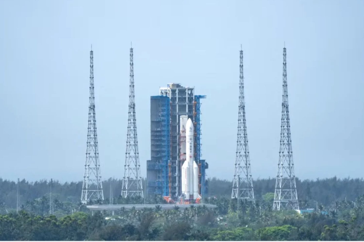 China comenzó su conquista lunar hace 19 años: la misión Chang’e 1 que dio origen a su carrera espacial contra Estados Unidos