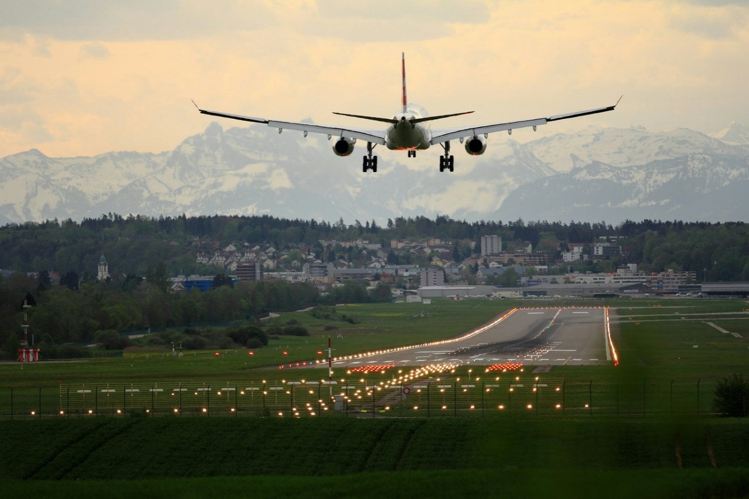 El combustible que promete reducir las emisiones de los aviones hasta un 89% ya se utiliza en Europa