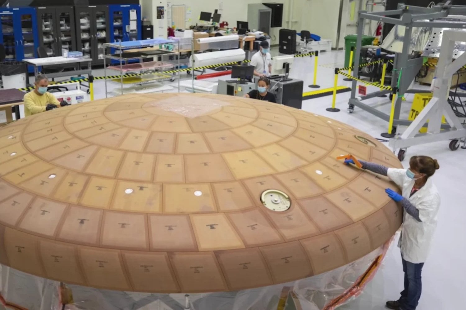 La NASA confirma que los 186 bloques del escudo térmico de Artemis II salvaron a sus astronautas de temperaturas superiores a 2.200 °C
