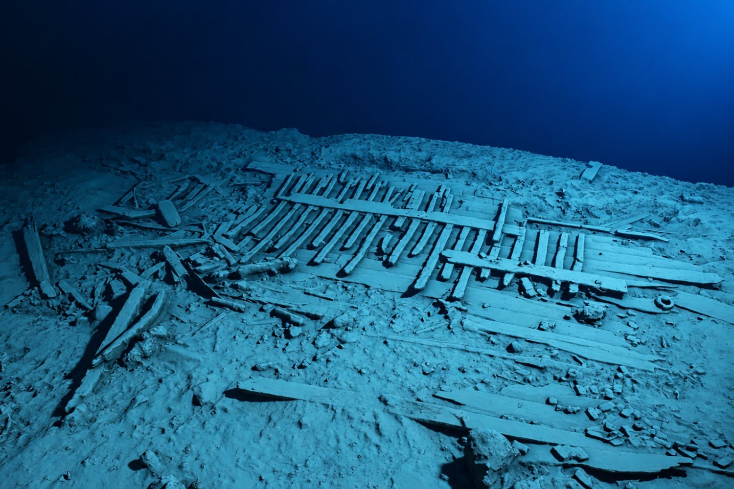 Descubren bajo el mar de Dinamarca un gigantesco barco medieval de 600 años que sorprende a los arqueólogos por su tamaño