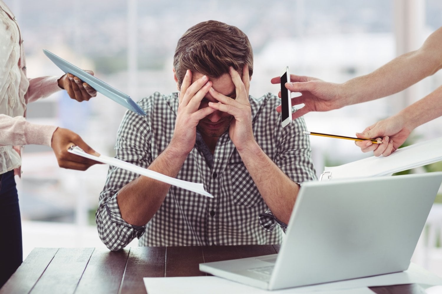 El estrés de los lunes es real: un estudio descubrió que puede elevar el cortisol hasta un 23%