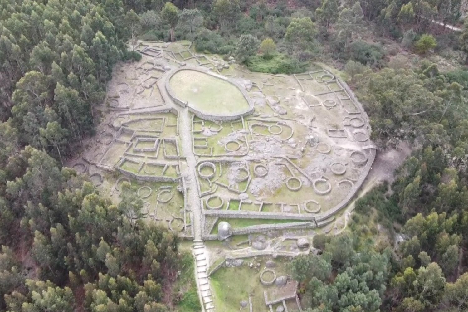 La “Ciudad Muerta” de Portugal tiene más de 2.000 años y todavía se puede recorrer gratis