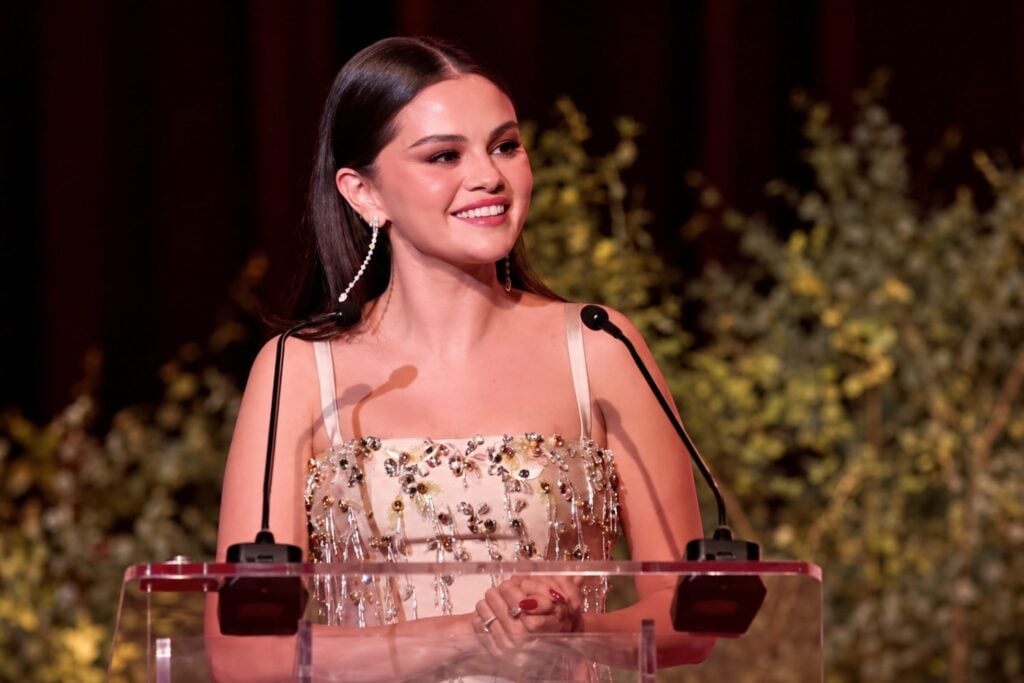 Selena Gomez revela que el vapeo cambió su voz: los médicos advierten sobre un riesgo poco conocido
