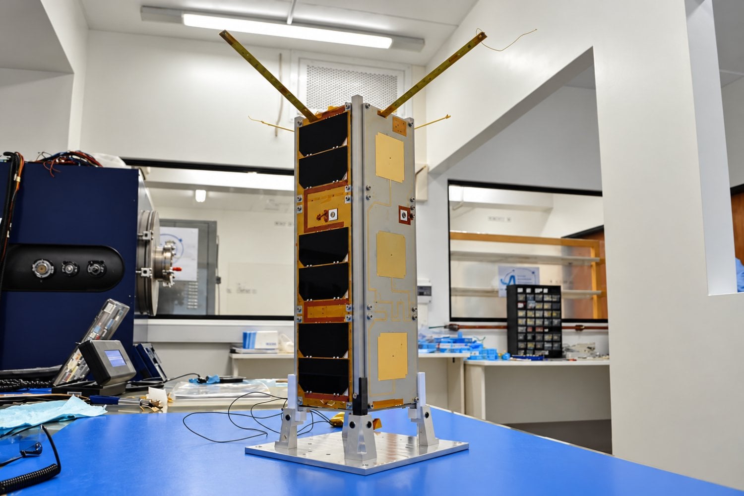 El USAT-1 ya está en órbita: así es el nanosatélite argentino construido en la Universidad Nacional de La Plata