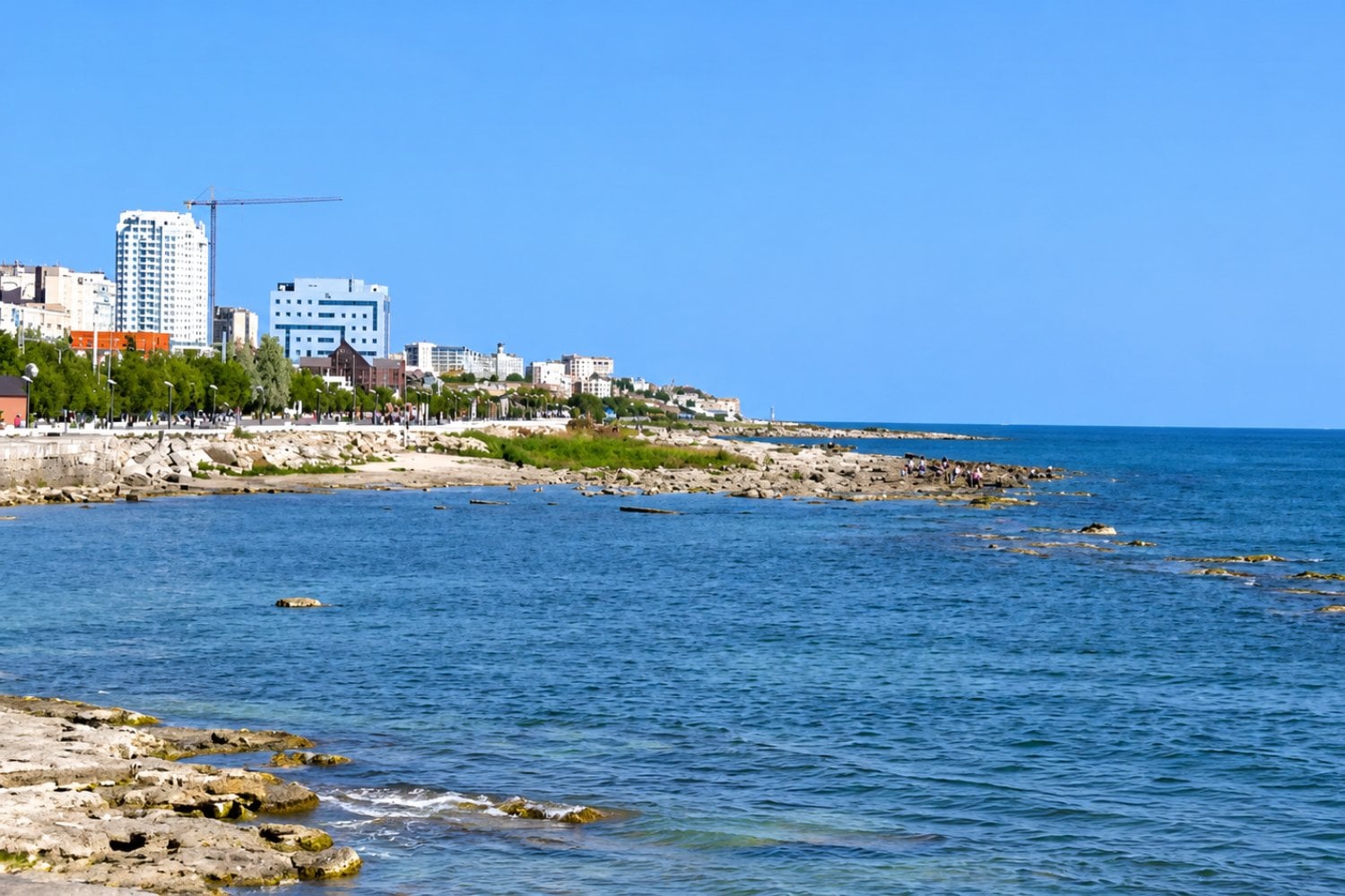 El mar Caspio se está encogiendo y una nueva isla acaba de aparecer donde antes había agua