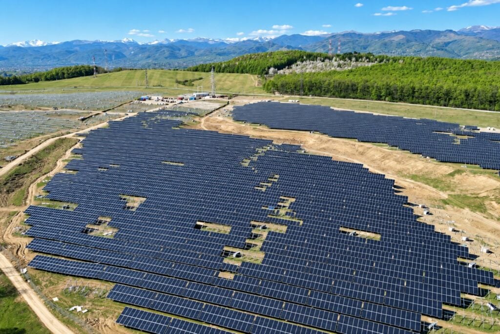 Una inversión de 728 millones de euros cambiará el mapa energético europeo: así será la gigantesca planta solar de Rumanía