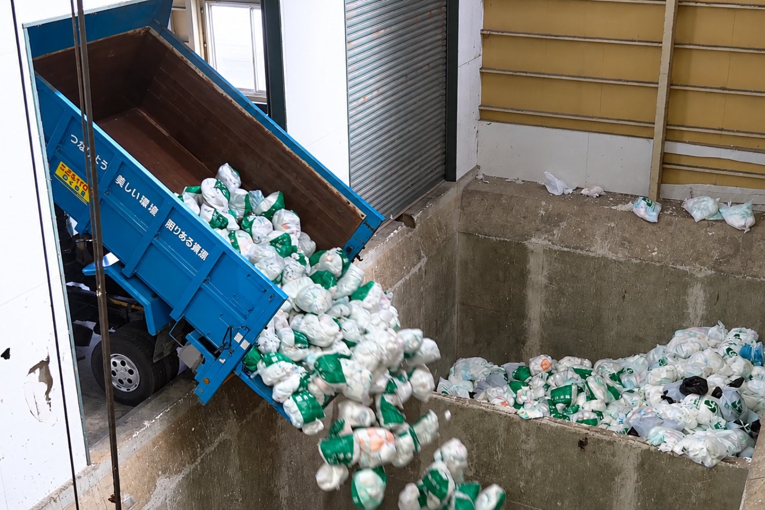 Japón enfrenta un inesperado problema ambiental: el envejecimiento de su población está provocando una crisis de pañales desechables
