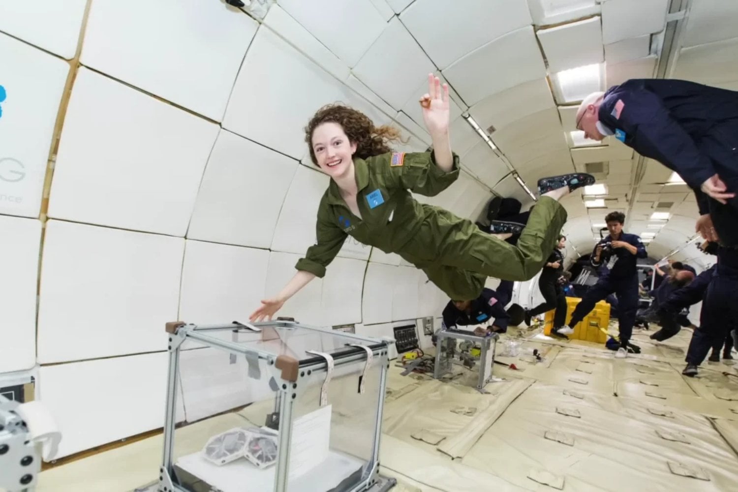 El MIT desarrolla baldosas magnéticas que se ensamblan solas en el espacio: así podrían construirse las futuras estaciones espaciales