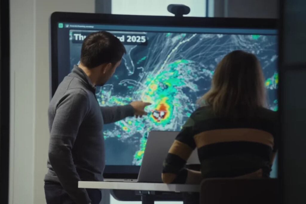 La inteligencia artificial logró predecir la trayectoria de un huracán mejor que los modelos tradicionales: así está cambiando la meteorología