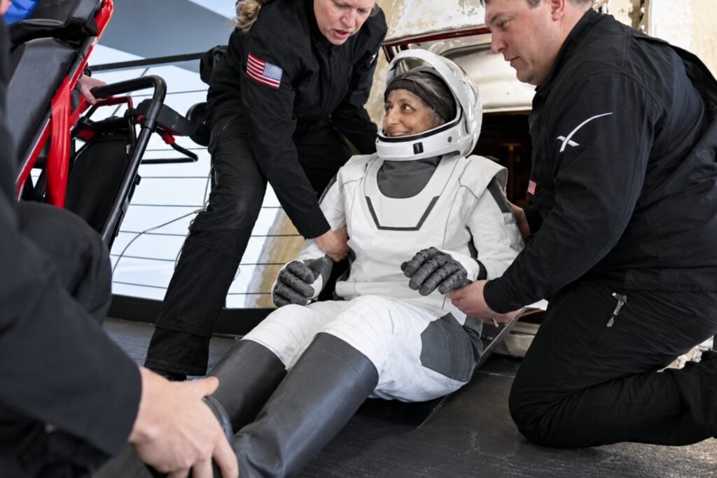 Volver del espacio tiene consecuencias inesperadas: así se recuperan los astronautas después de meses sin gravedad
