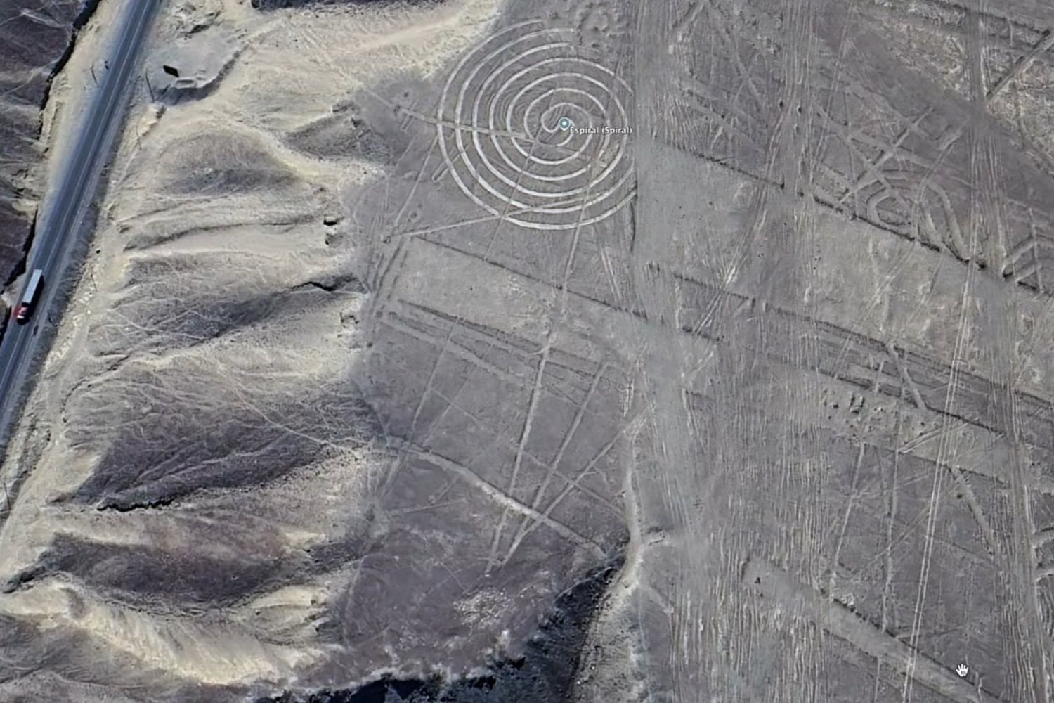Google Earth deja al descubierto una misteriosa estructura de hasta 35 metros en los Andes