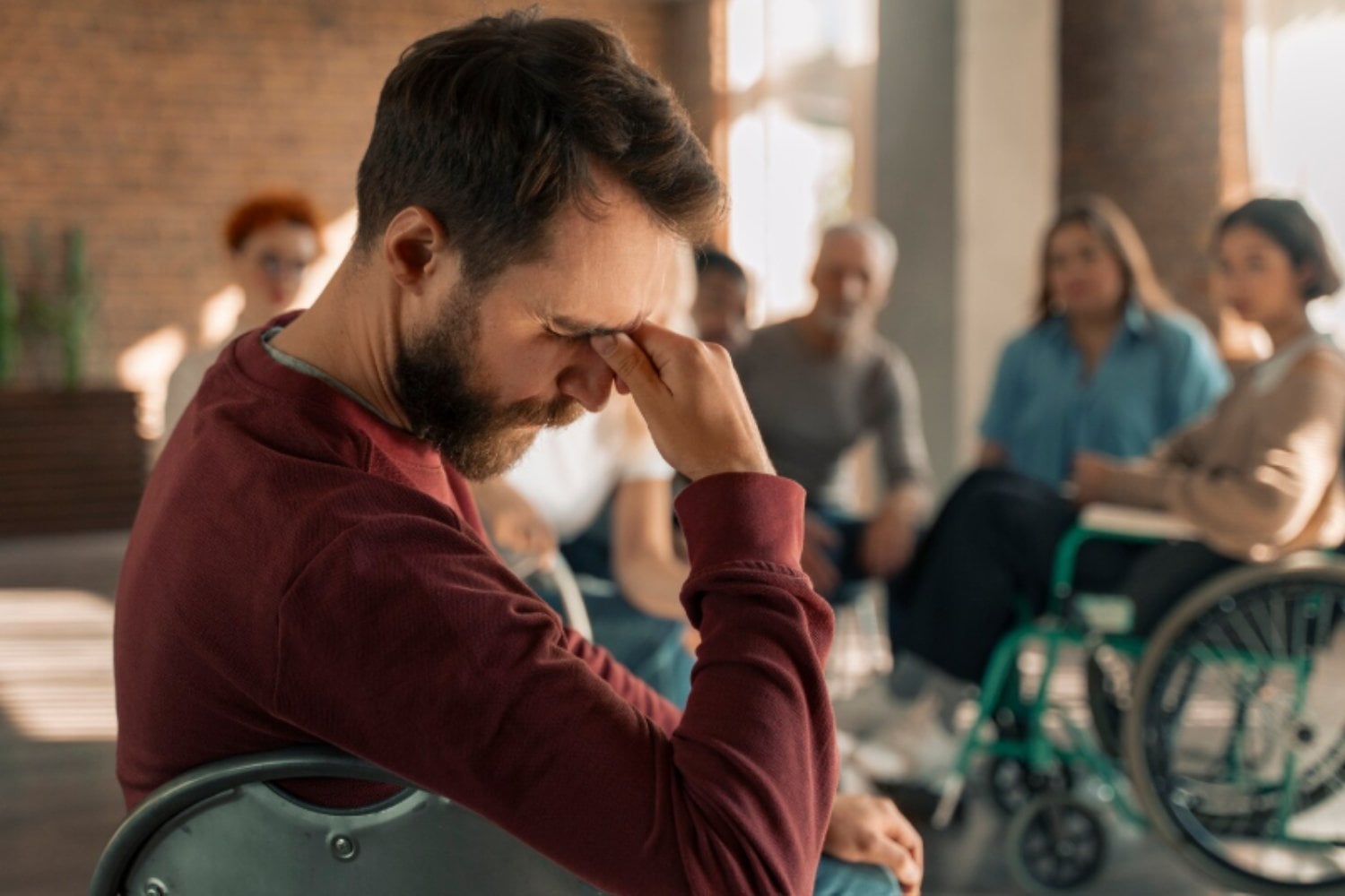 Ansiedad social: los hábitos cotidianos que pueden reforzar el aislamiento sin que lo notes
