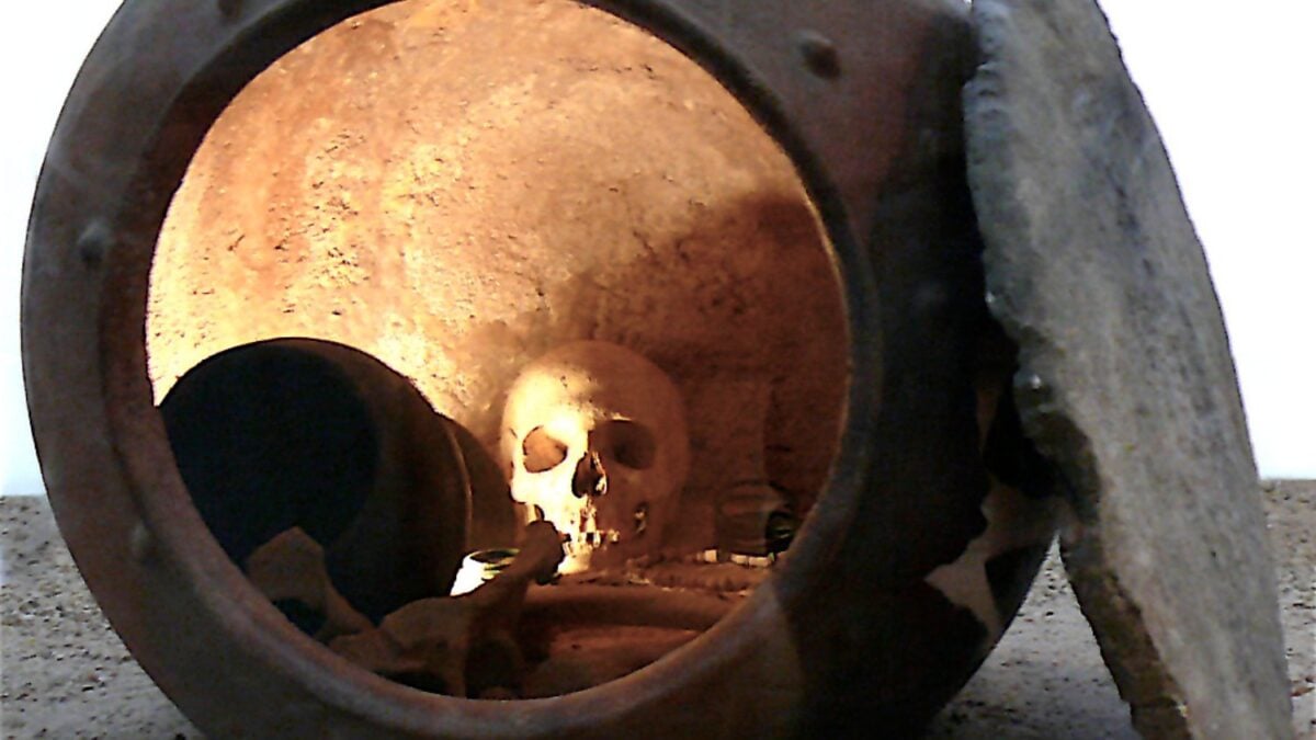 Hace 4.000 años nació en España uno de los primeros Estados de Europa. El norte lo resistió repartiéndose en cientos de aldeas fortificadas